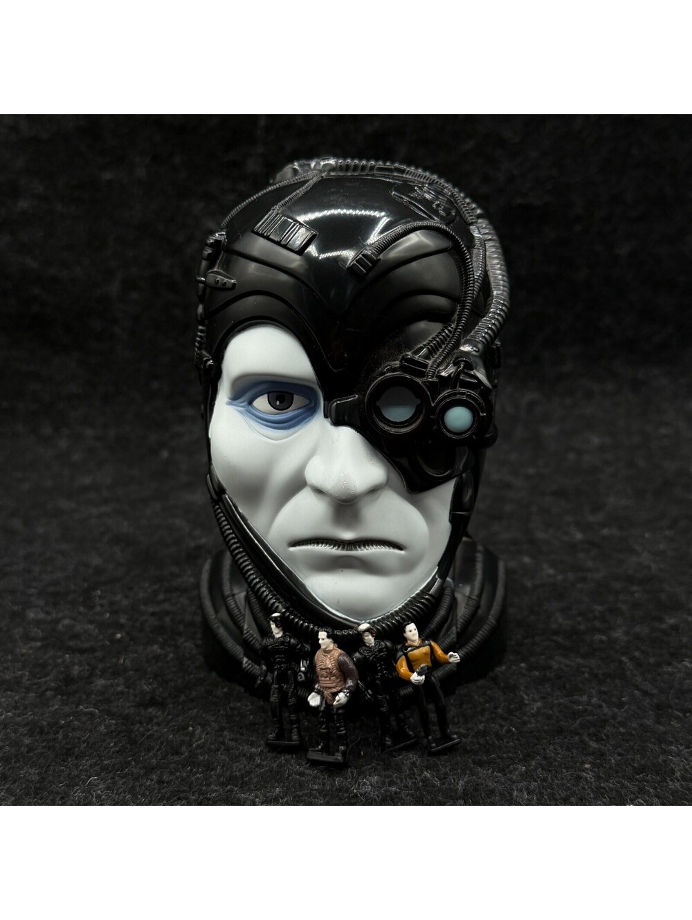 Vintage Star Trek TNG Strike Force Borg Temple Playset w/ figures Assembled 1997